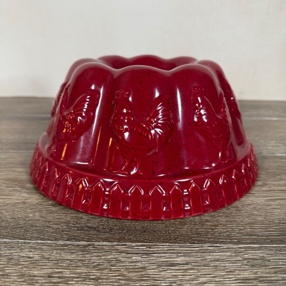 Paula Deen Farmhouse Red Rooster Stoneware Bundt Cake Pan Mold 9"